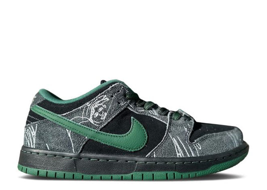 NIKE SB DUNK LOW THERE SKATEBOARDS