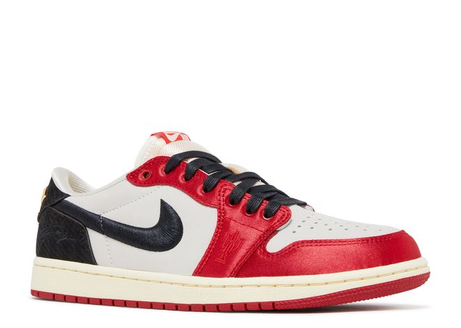 TROPHY ROOM X AIR JORDAN 1 RETRO LOW OG SP 'ROOKIE CARD-AWAY'