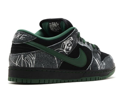 NIKE SB DUNK LOW THERE SKATEBOARDS