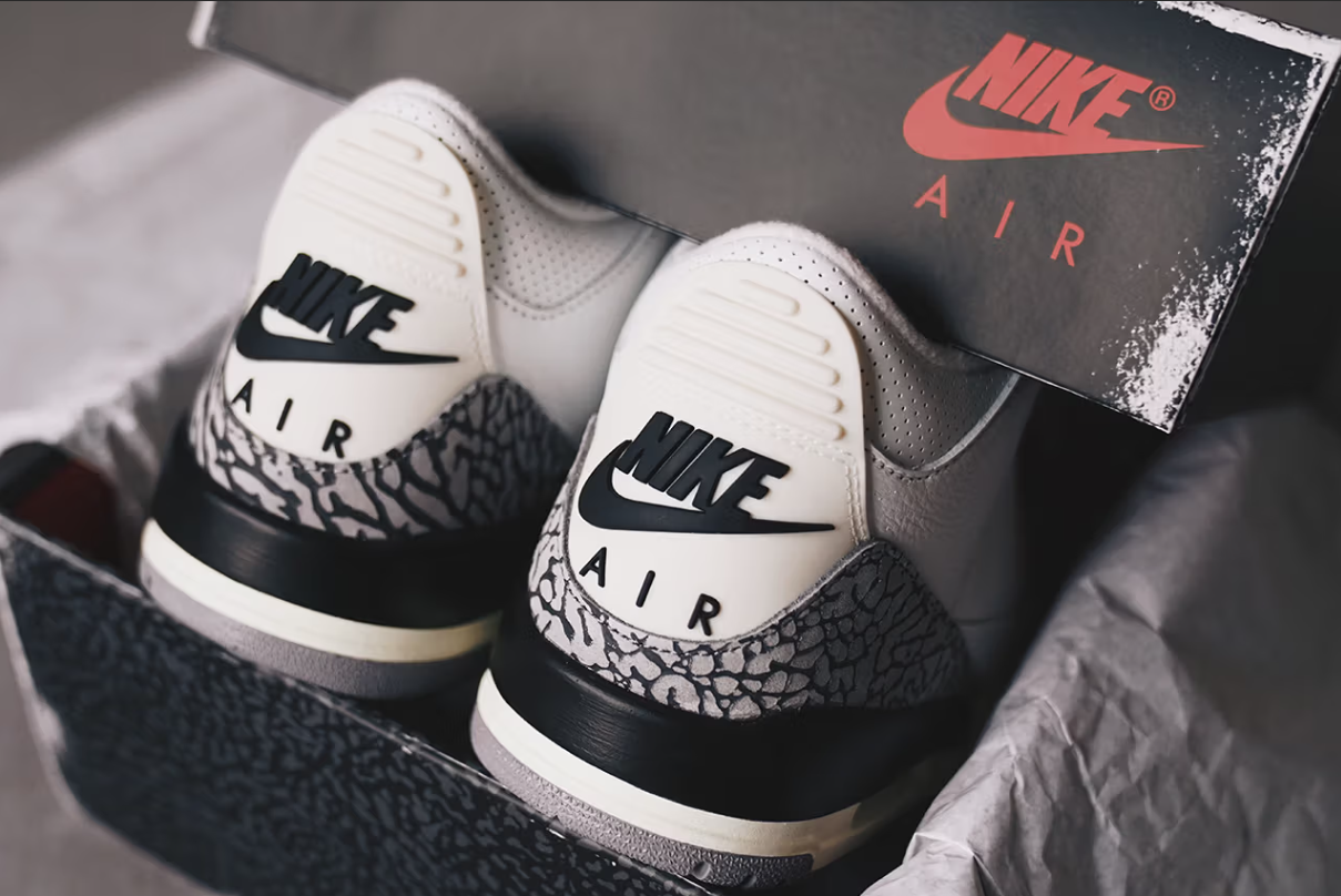 AIR JORDAN 3 RETRO WHITE CEMENT REIMAGINED